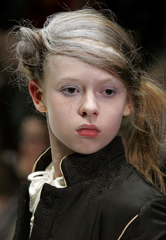 Слёзы haute couture
---------
 (кликните по изображению, чтобы открыть его в полный экран)