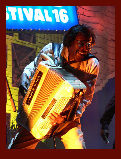 Efes Pilsener Blues Festival 16, Buckwheat Zydeco
---------
 (  ,      )