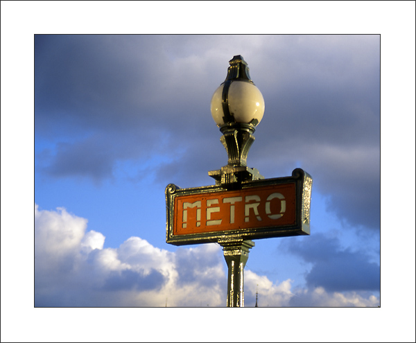 Metro
---------
 (  ,      )